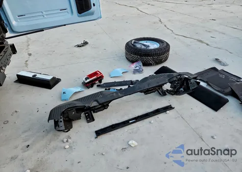 2025 Ford Bronco Heritage z USA, uszkodzony, nr VIN 1FMEE4DPXSLB18706